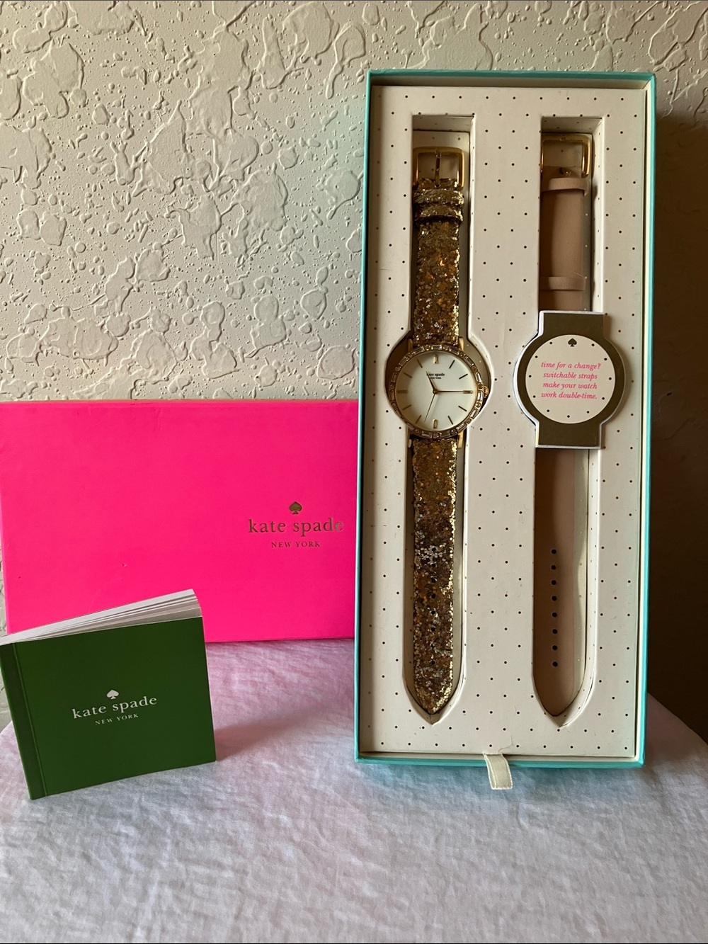 kate spade: Metro Grand Gold Glitter & Tan Interchangeable Strap Watch Set- IOB